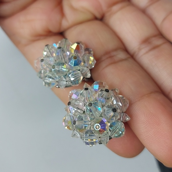 Vintage LAGUNA Elegant AB Crystal Cluster Silver Tone Omega Back Clip Earrings - Picture 2 of 6